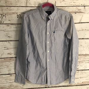 American Eagle Classic Fit Button Down